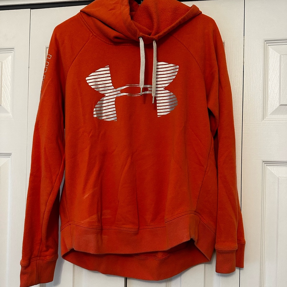 Under Armour Coral Sweatshirt size Medium